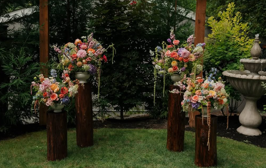 Pick-up and delivery floral display